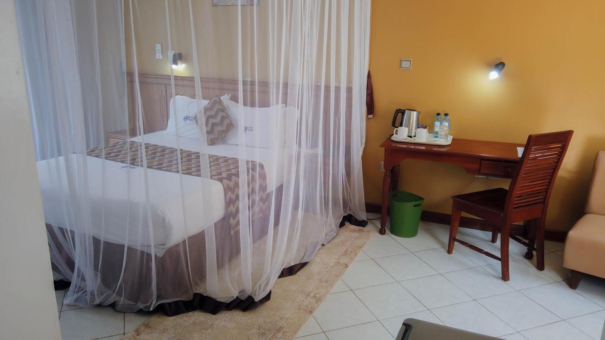 67 Airport Hotel Nairobi Mlolongo Eksteriør bilde