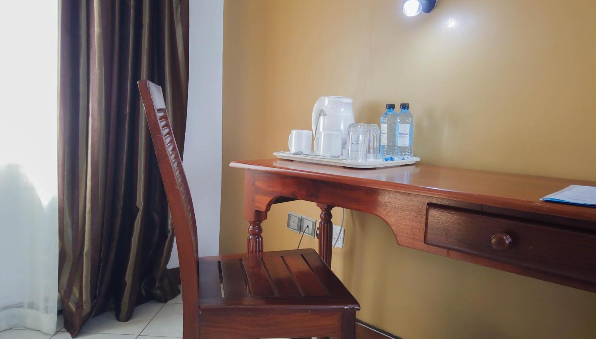 67 Airport Hotel Nairobi Mlolongo Eksteriør bilde